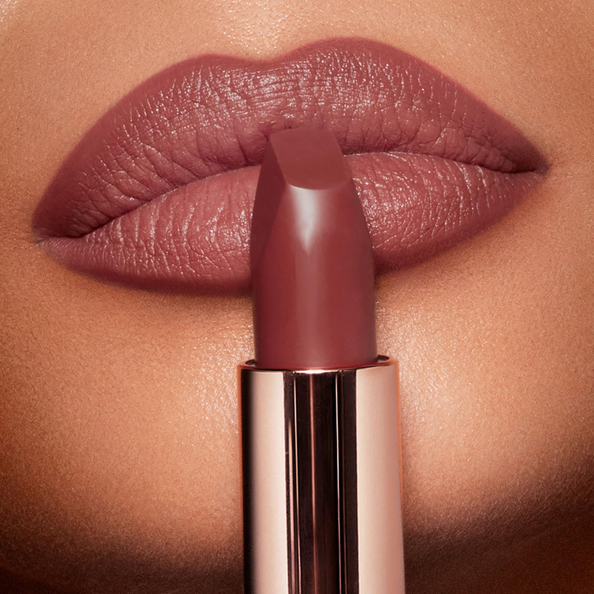 Charlotte Tilbury Matte Revolution Lipstick - Long Lasting, Matte Lipstick with Buildable Color & Lip-Loving Ingredients - Creamy, Easy to Blend Formula