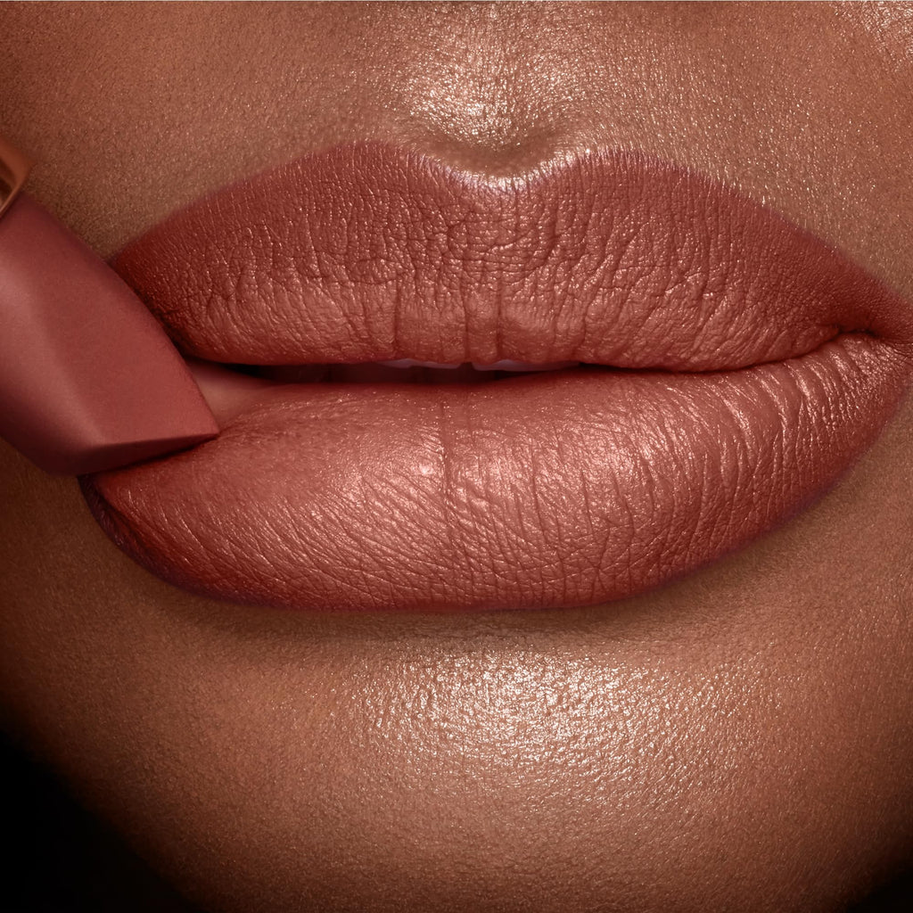 Charlotte Tilbury Matte Revolution Lipstick - Long Lasting, Matte Lipstick with Buildable Color & Lip-Loving Ingredients - Creamy, Easy to Blend Formula