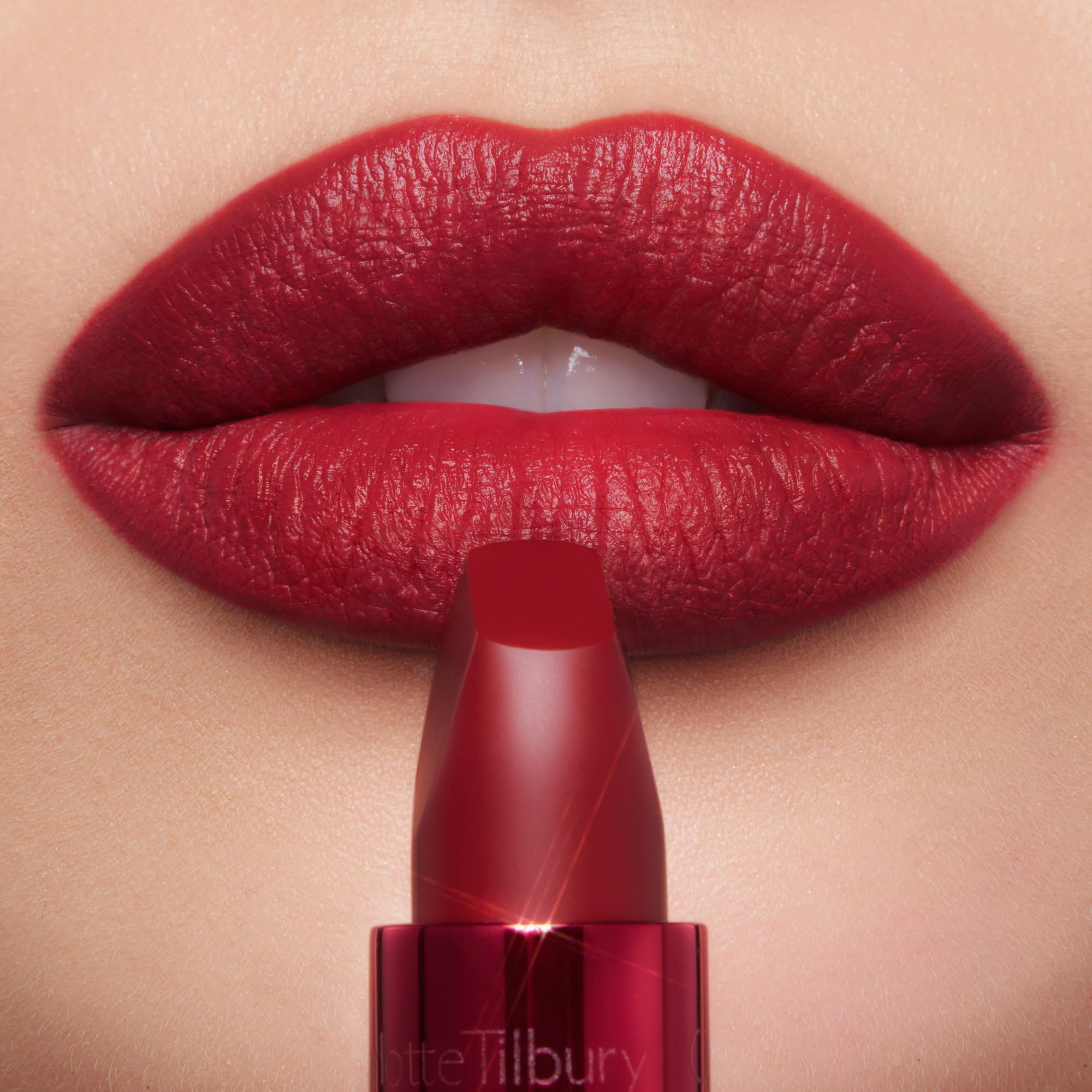 Charlotte Tilbury Matte Revolution Lipstick - Long Lasting, Matte Lipstick with Buildable Color & Lip-Loving Ingredients - Creamy, Easy to Blend Formula