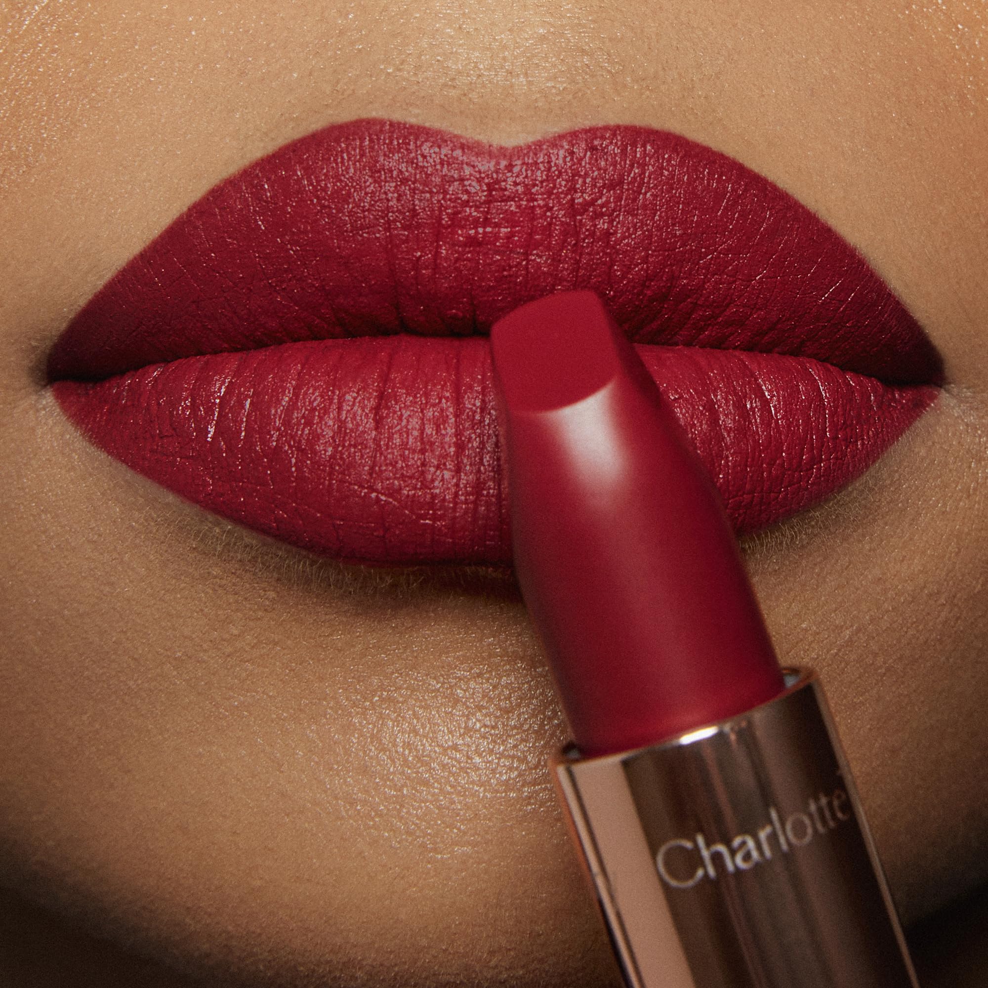 Charlotte Tilbury Matte Revolution Lipstick - Long Lasting, Matte Lipstick with Buildable Color & Lip-Loving Ingredients - Creamy, Easy to Blend Formula