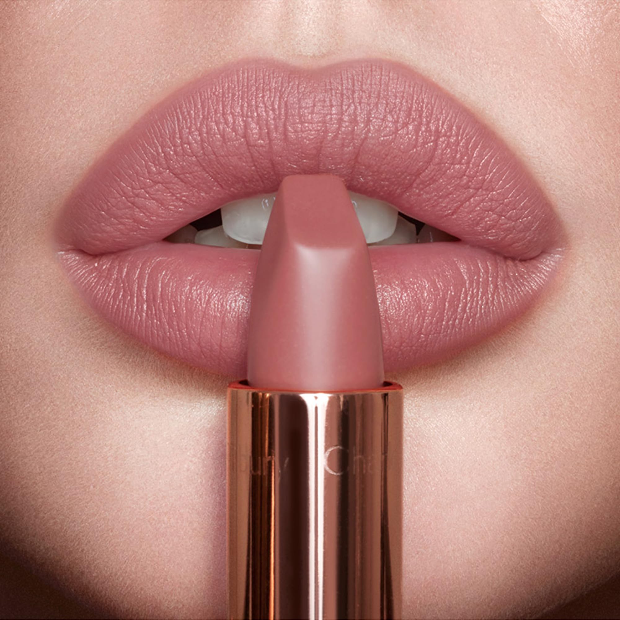 Charlotte Tilbury Matte Revolution Lipstick - Long Lasting, Matte Lipstick with Buildable Color & Lip-Loving Ingredients - Creamy, Easy to Blend Formula